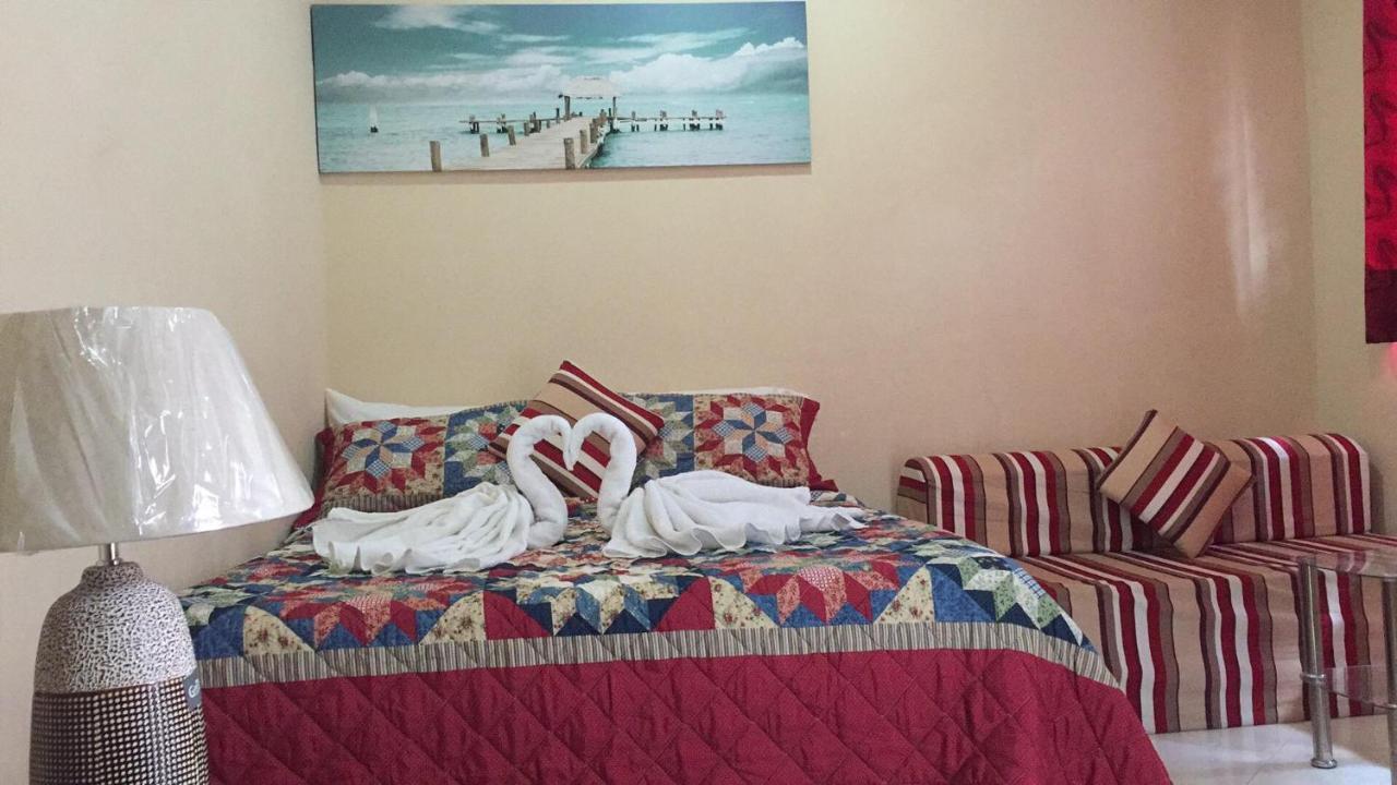 Ashley And Bill'S Suites 'N Garden Hotel And Vacation Homes Carcar Екстер'єр фото